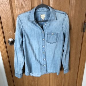 BASS & Co Chambray Button Down Long Sleeve…